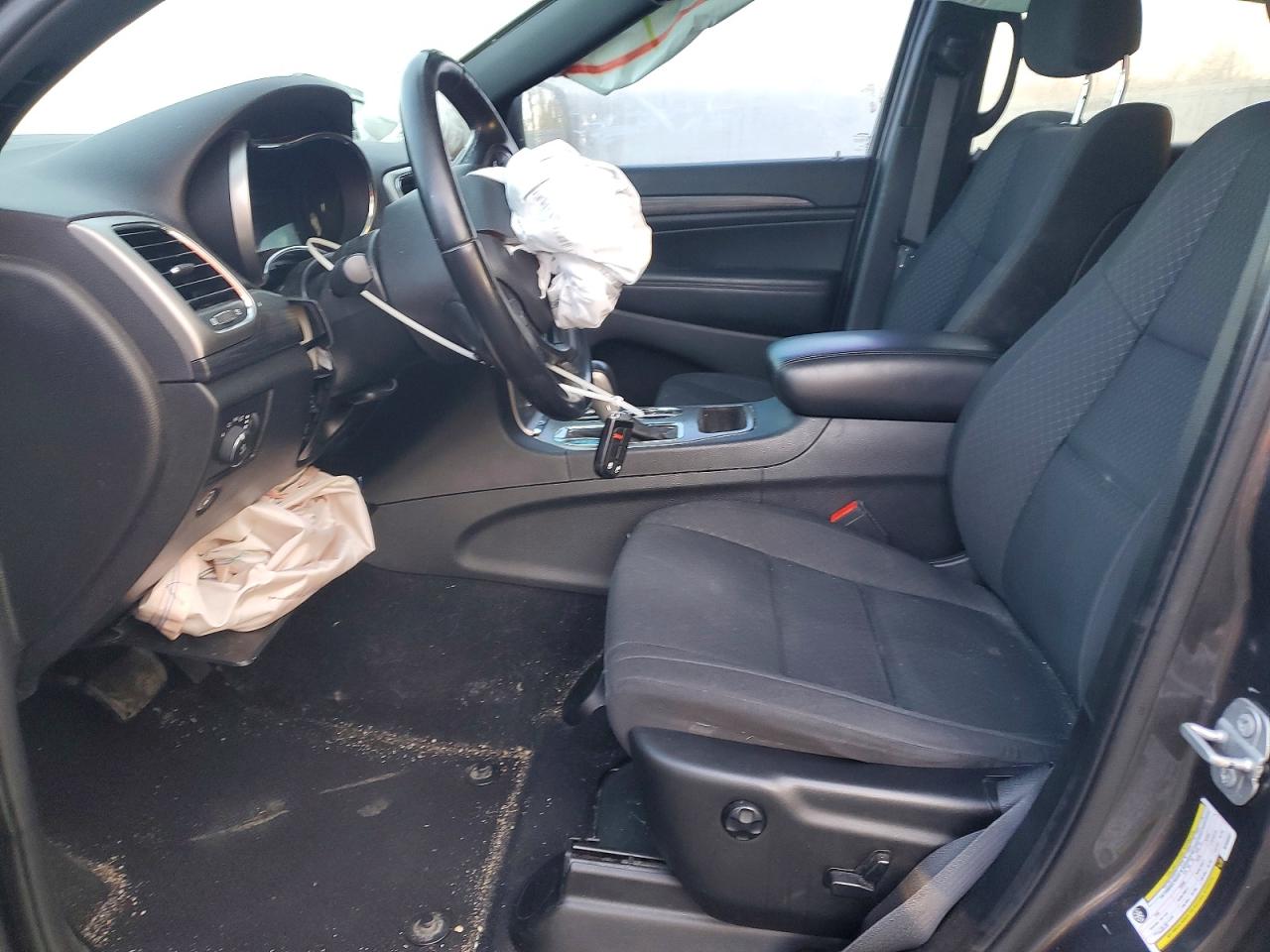 2019 JEEP GRAND CHEROKEE LAREDO photo 13