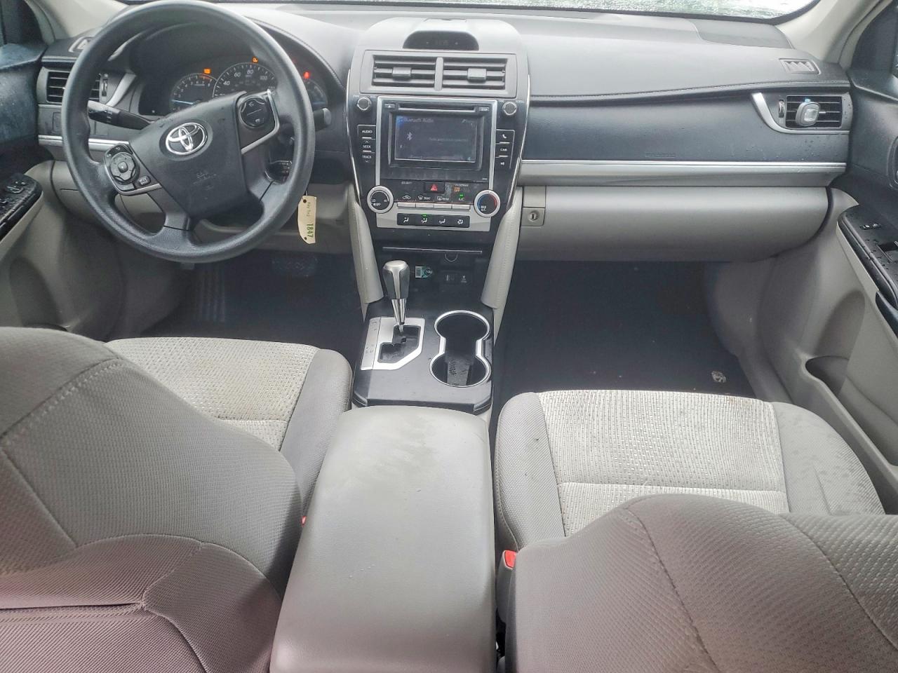 2013 TOYOTA CAMRY L photo 8