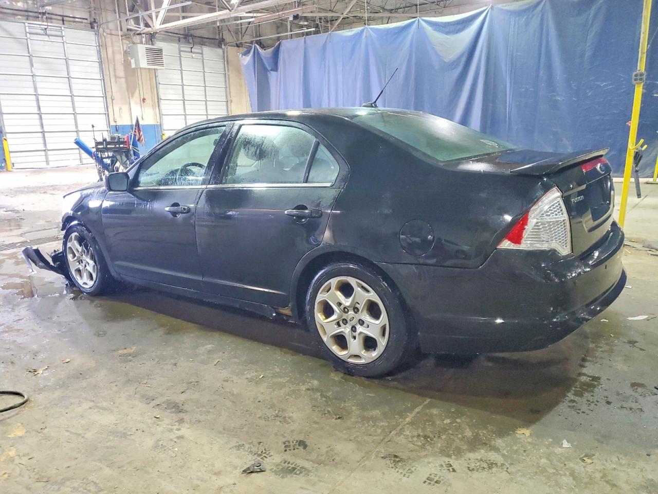 2010 FORD FUSION SE photo 2