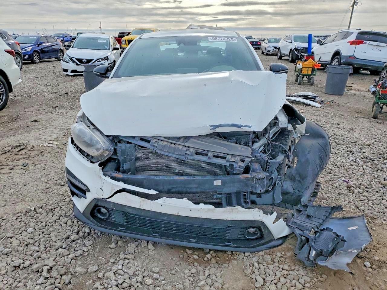 2020 KIA FORTE GT LINE photo 5
