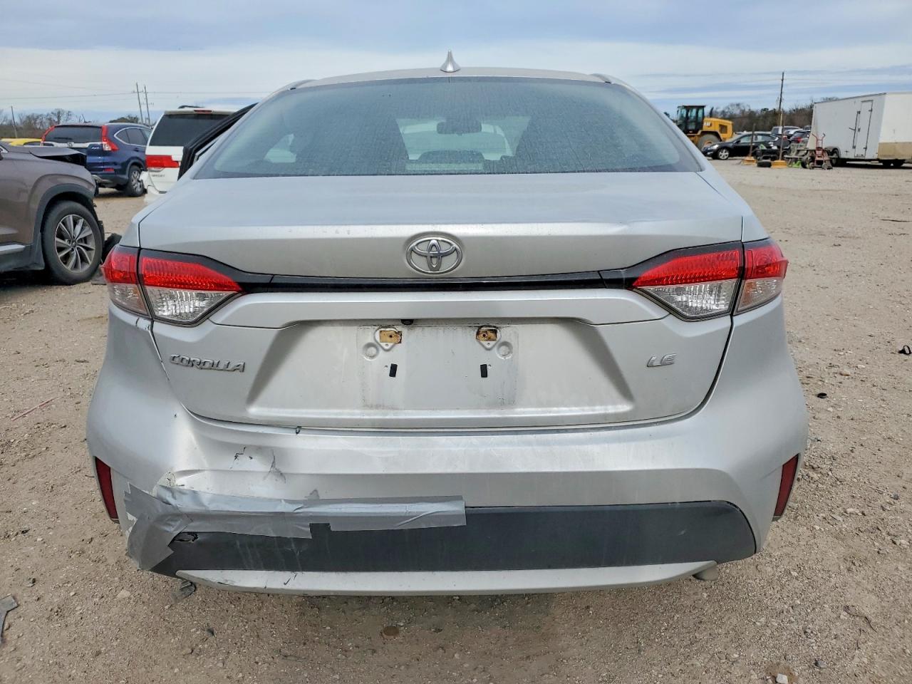2021 TOYOTA COROLLA LE photo 6