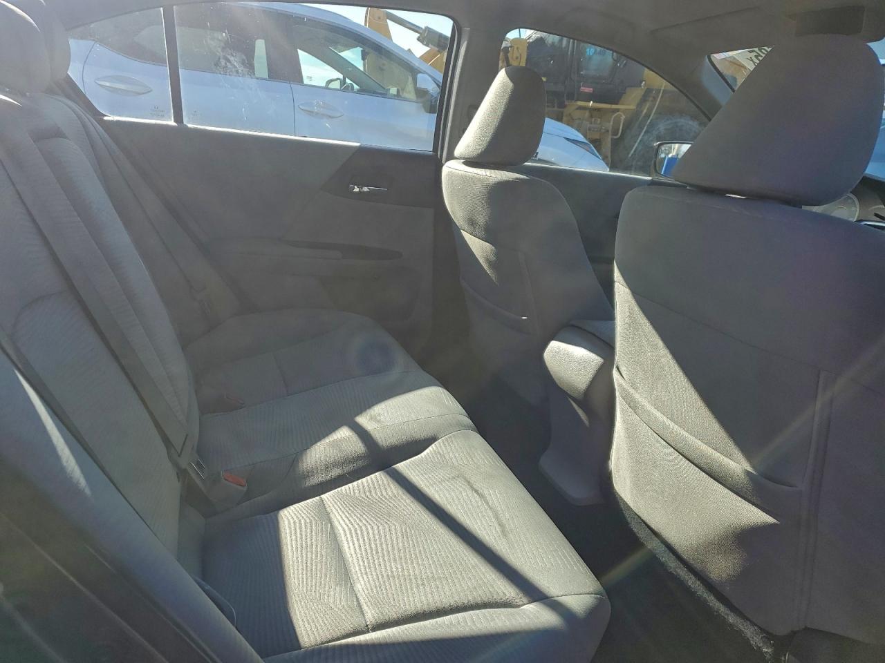 2017 HONDA ACCORD LX photo 10