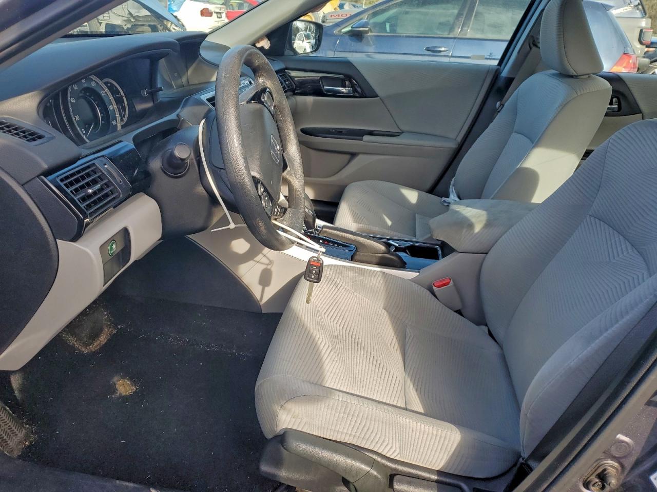 2017 HONDA ACCORD LX photo 7