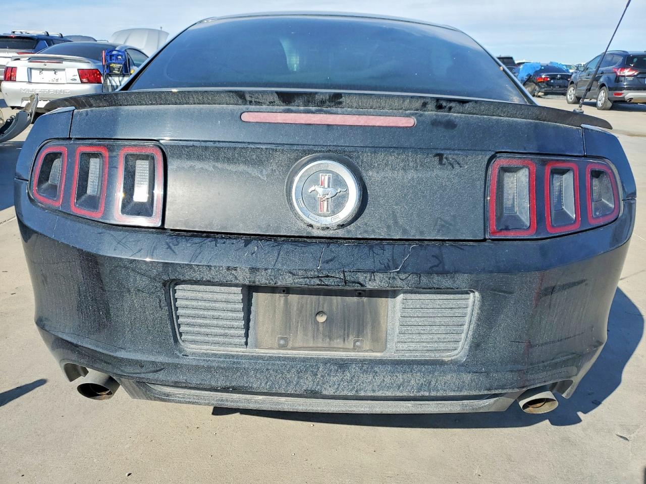 2013 FORD MUSTANG photo 11