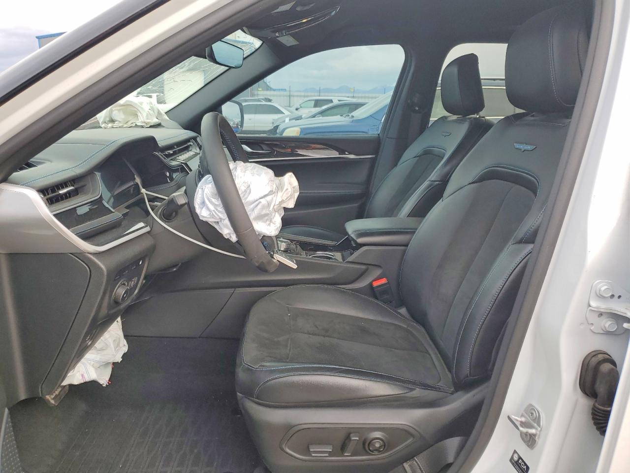 2022 JEEP GRAND CHEROKEE TRAILHAWK 4XE photo 7
