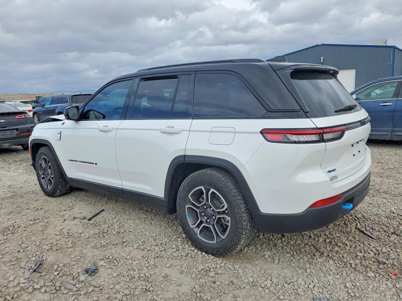 2022 JEEP GRAND CHEROKEE TRAILHAWK 4XE photo 2