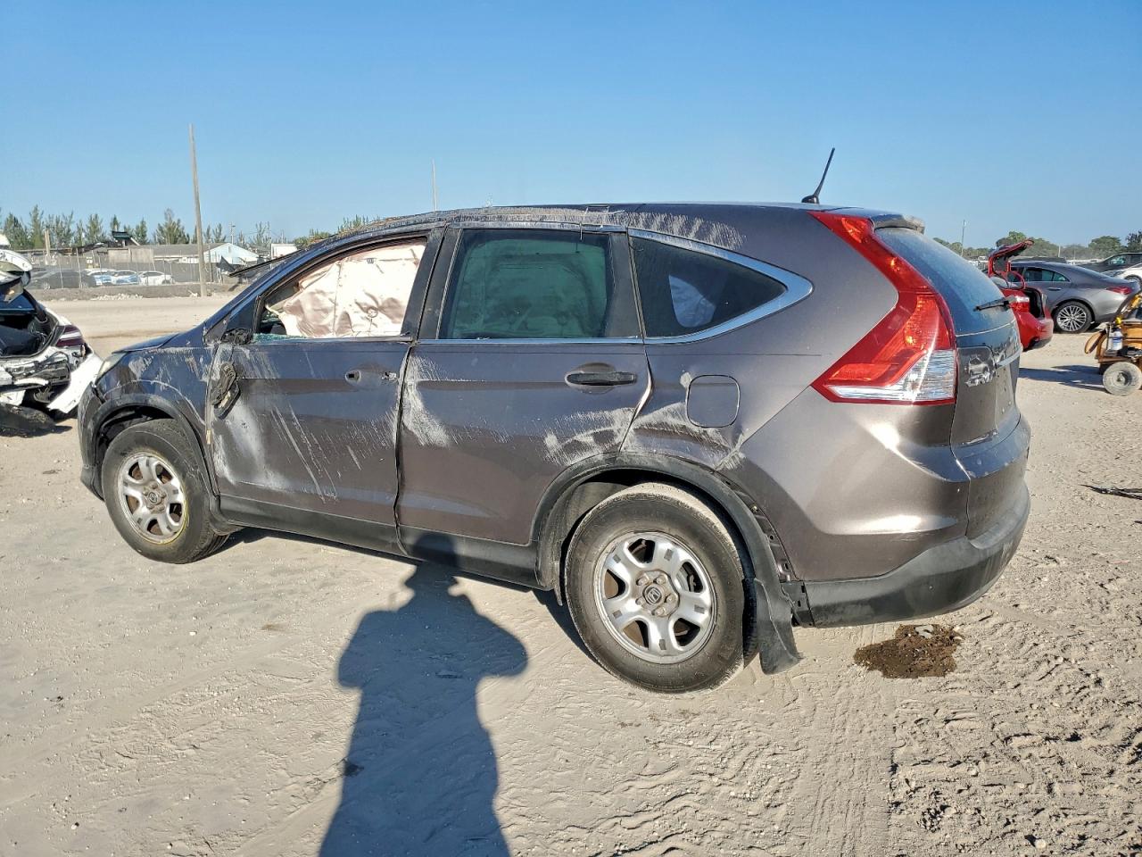 2013 HONDA CR-V LX photo 2