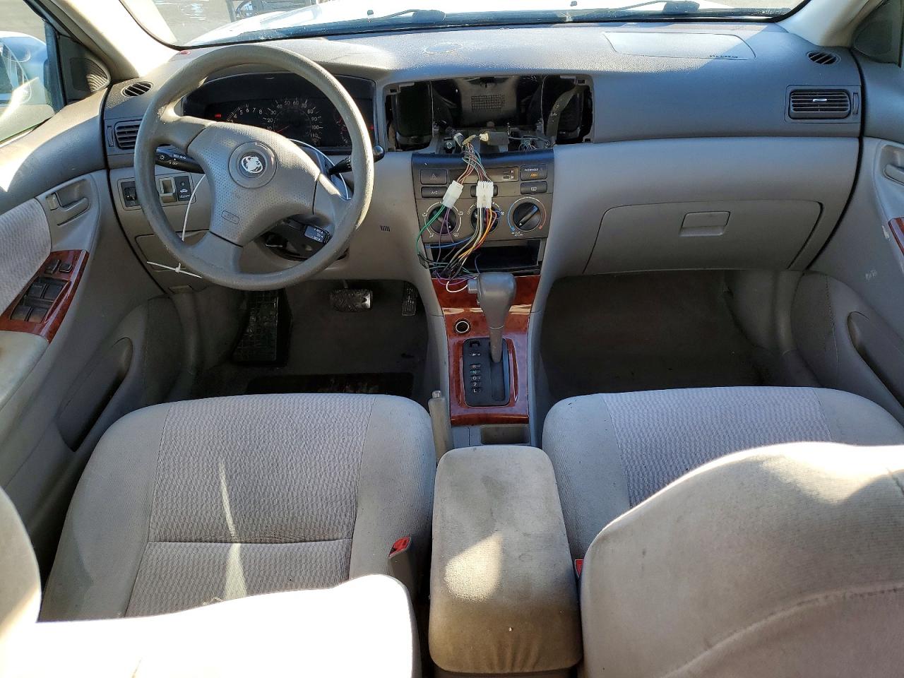 2005 TOYOTA COROLLA CE photo 8