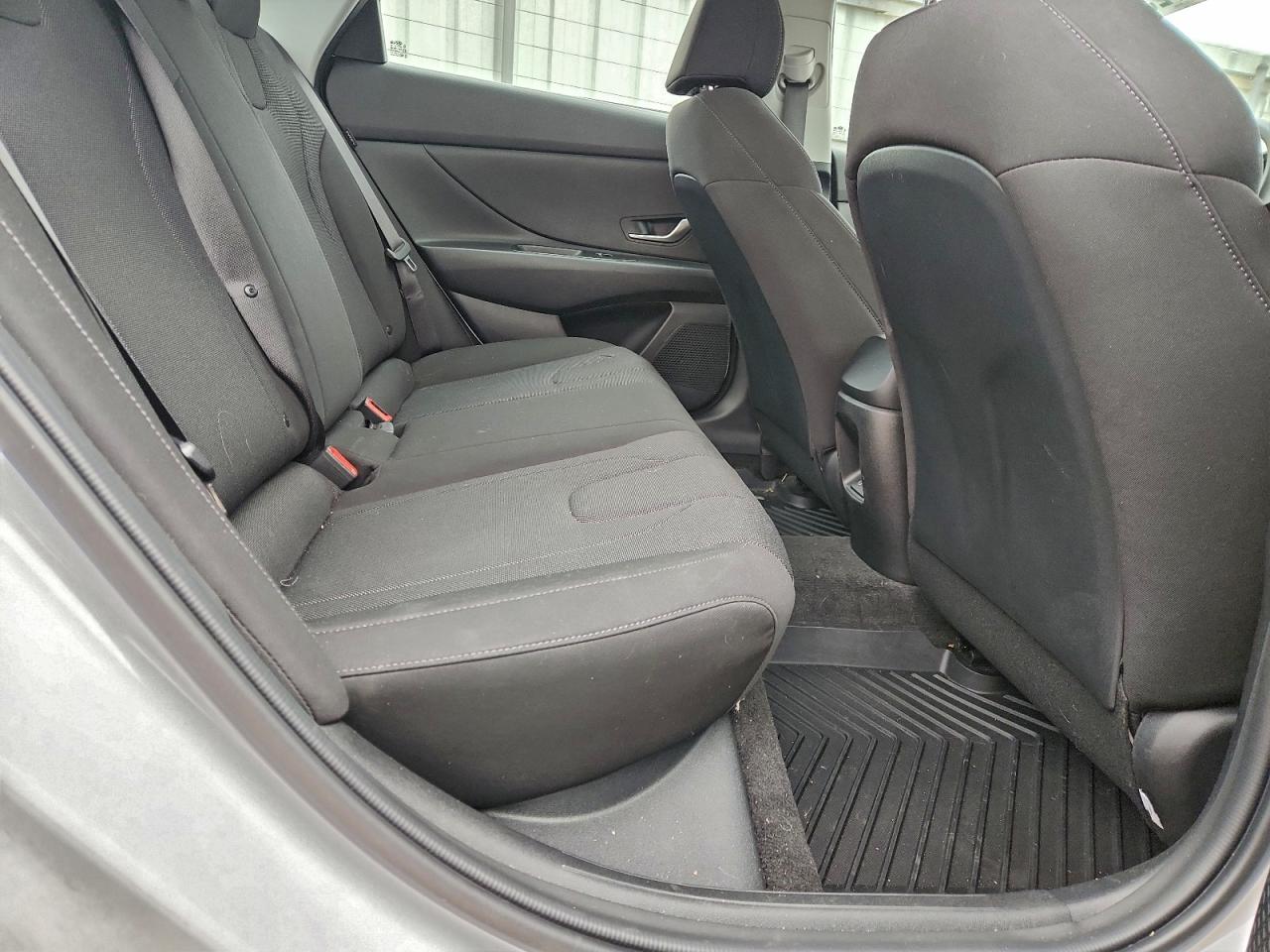 2024 HYUNDAI ELANTRA SE photo 10