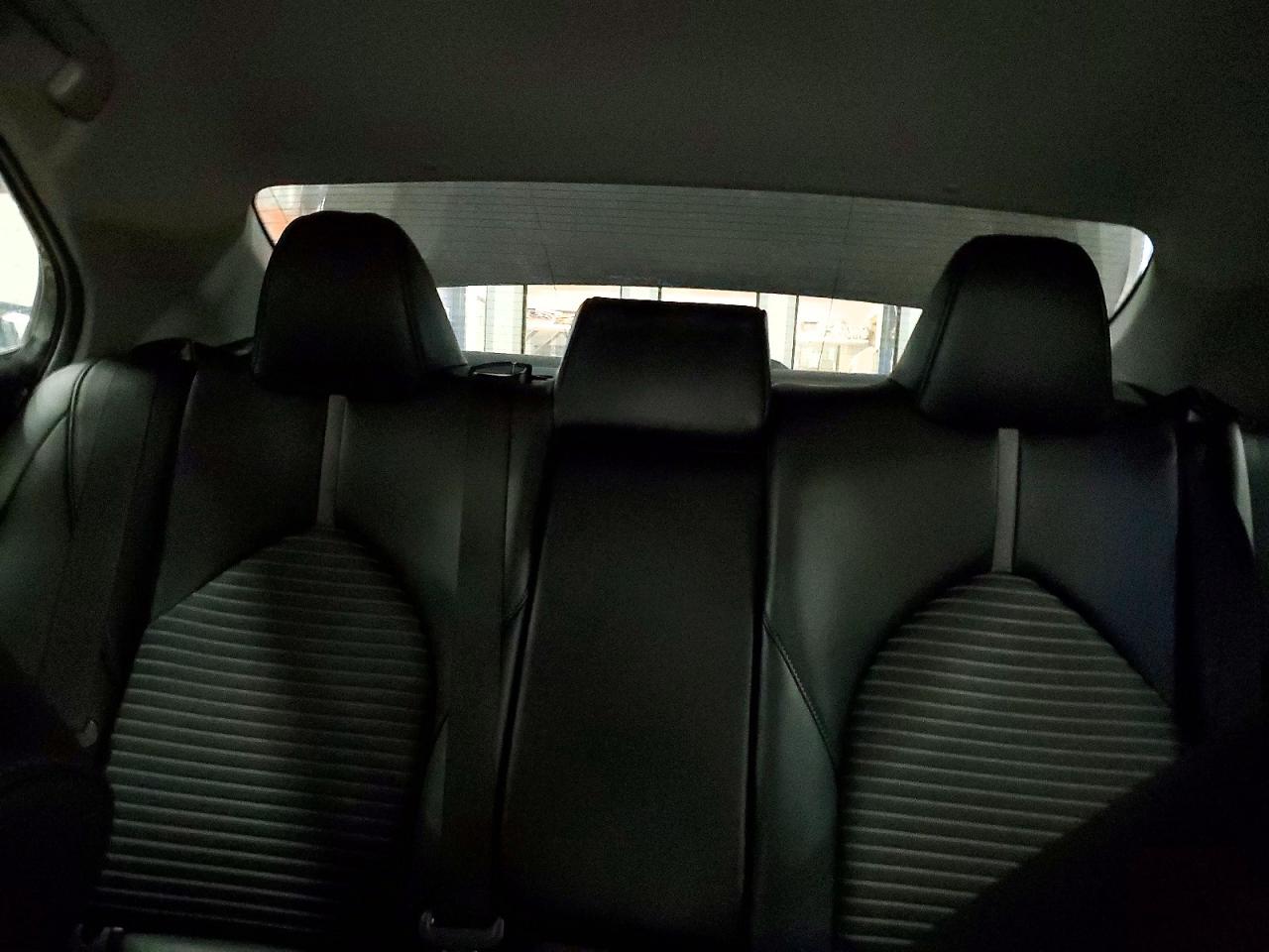 2022 TOYOTA CAMRY SE photo 10