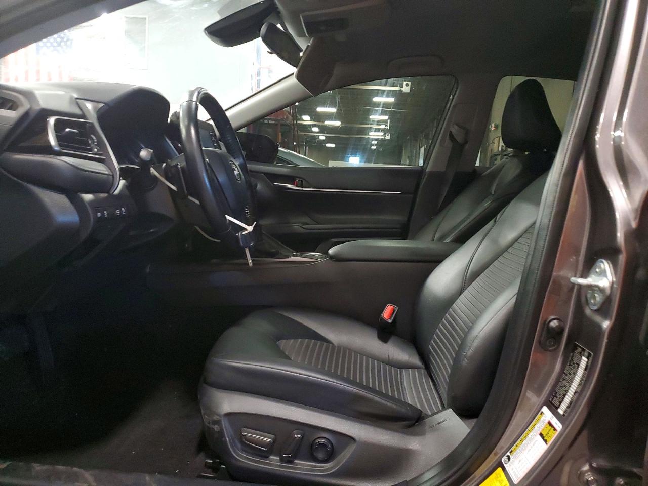 2022 TOYOTA CAMRY SE photo 7