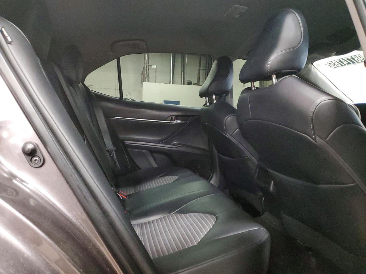 2022 TOYOTA CAMRY SE photo 11