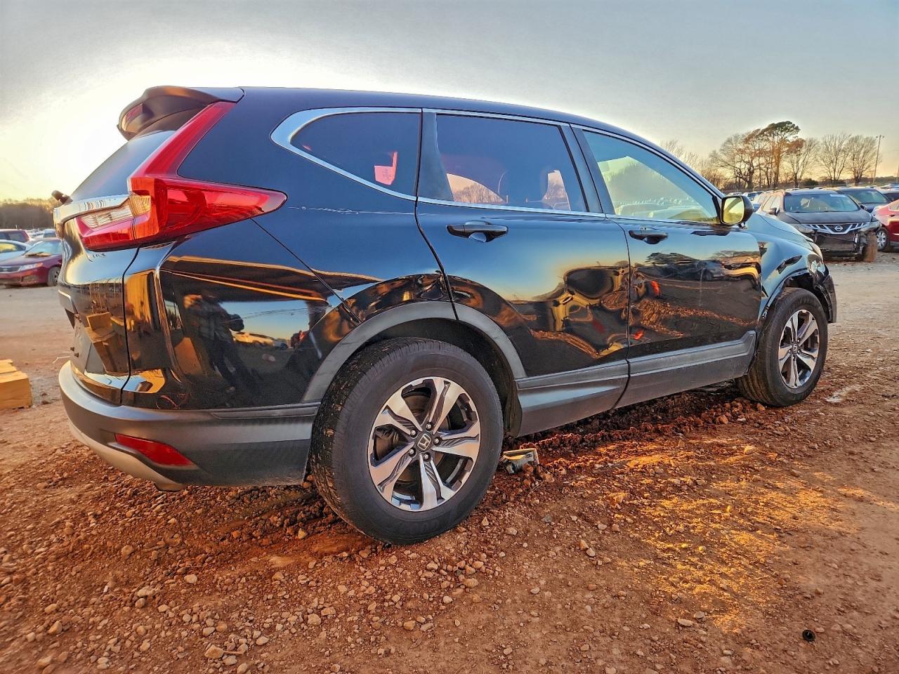 2018 HONDA CR-V LX photo 3