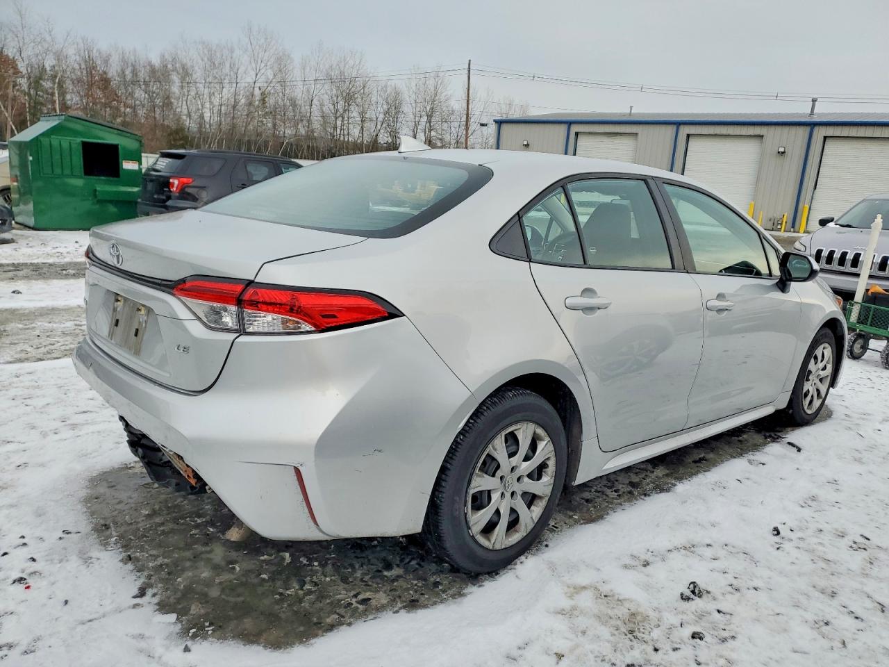 2022 TOYOTA COROLLA LE photo 3
