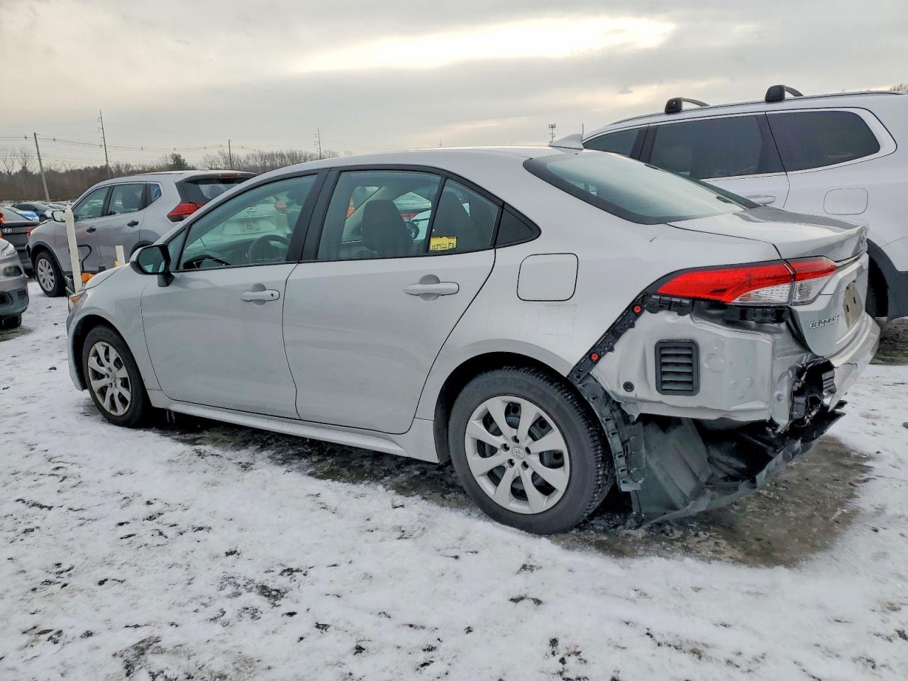2022 TOYOTA COROLLA LE photo 2