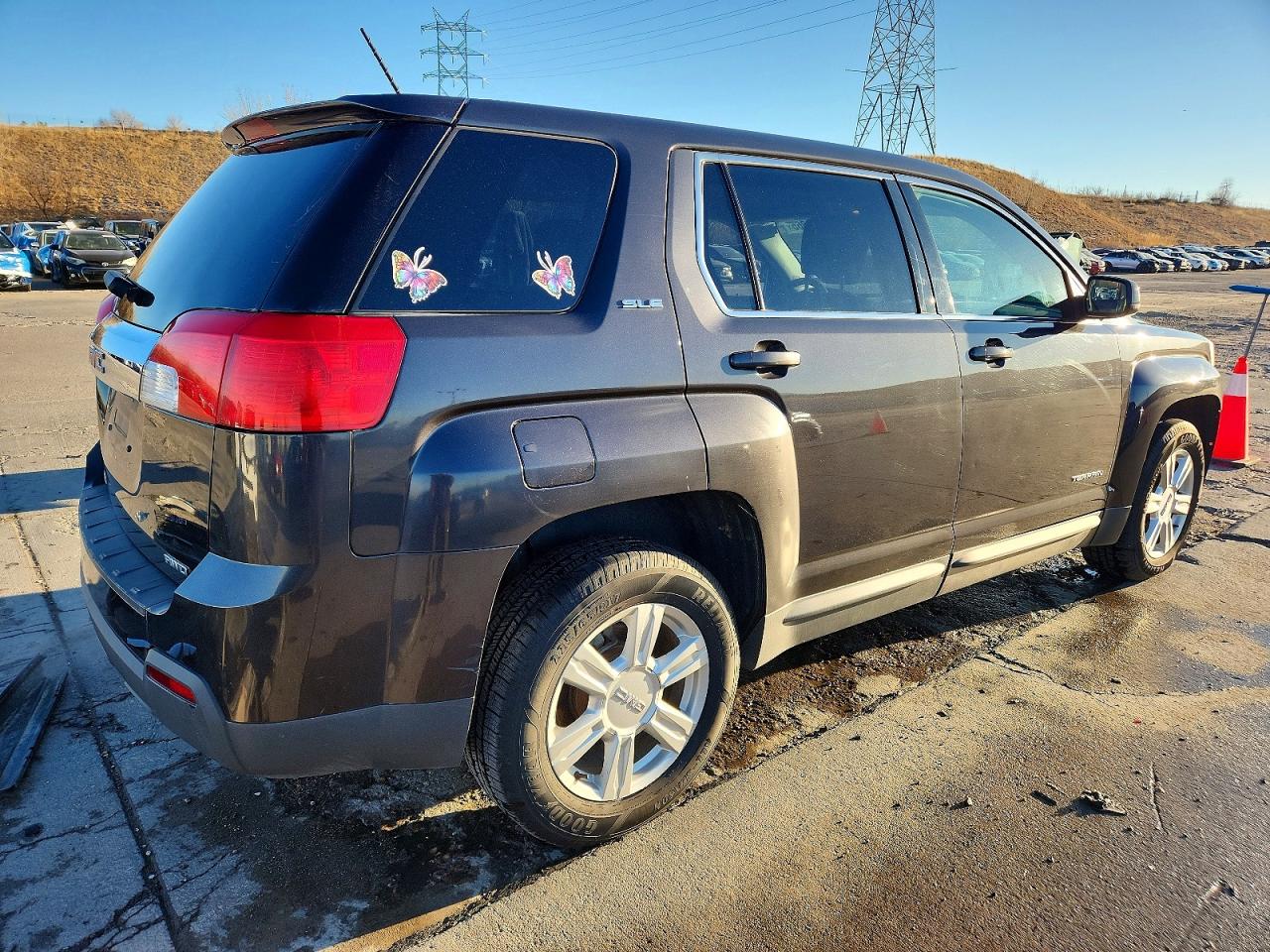 2015 GMC TERRAIN SLE photo 3