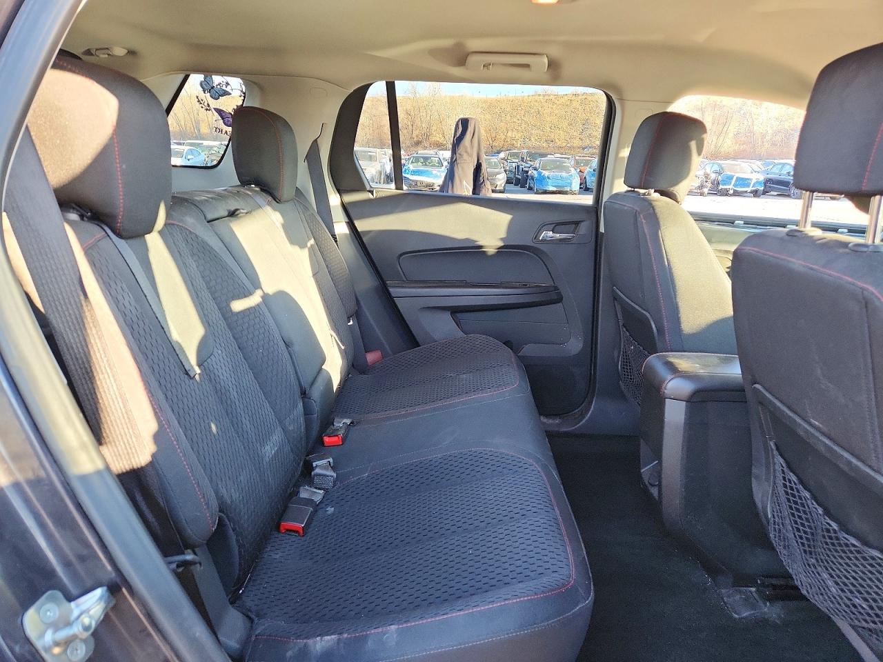 2015 GMC TERRAIN SLE photo 11