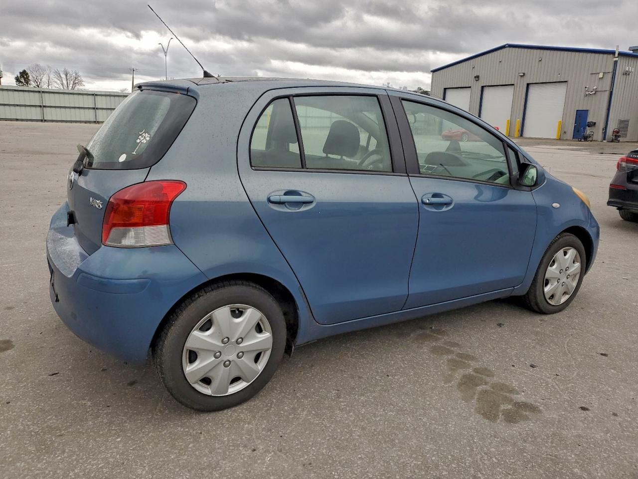 2009 TOYOTA YARIS photo 5