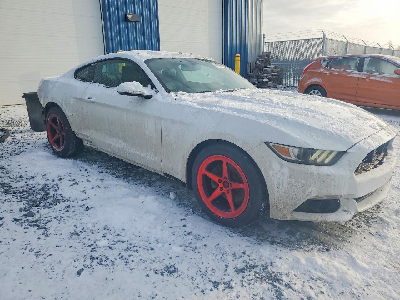 2016 FORD MUSTANG photo 4