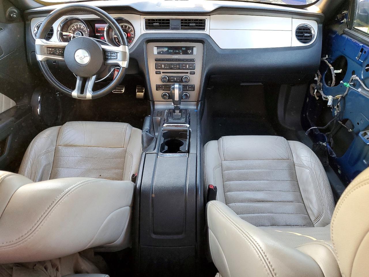 2013 FORD MUSTANG photo 8