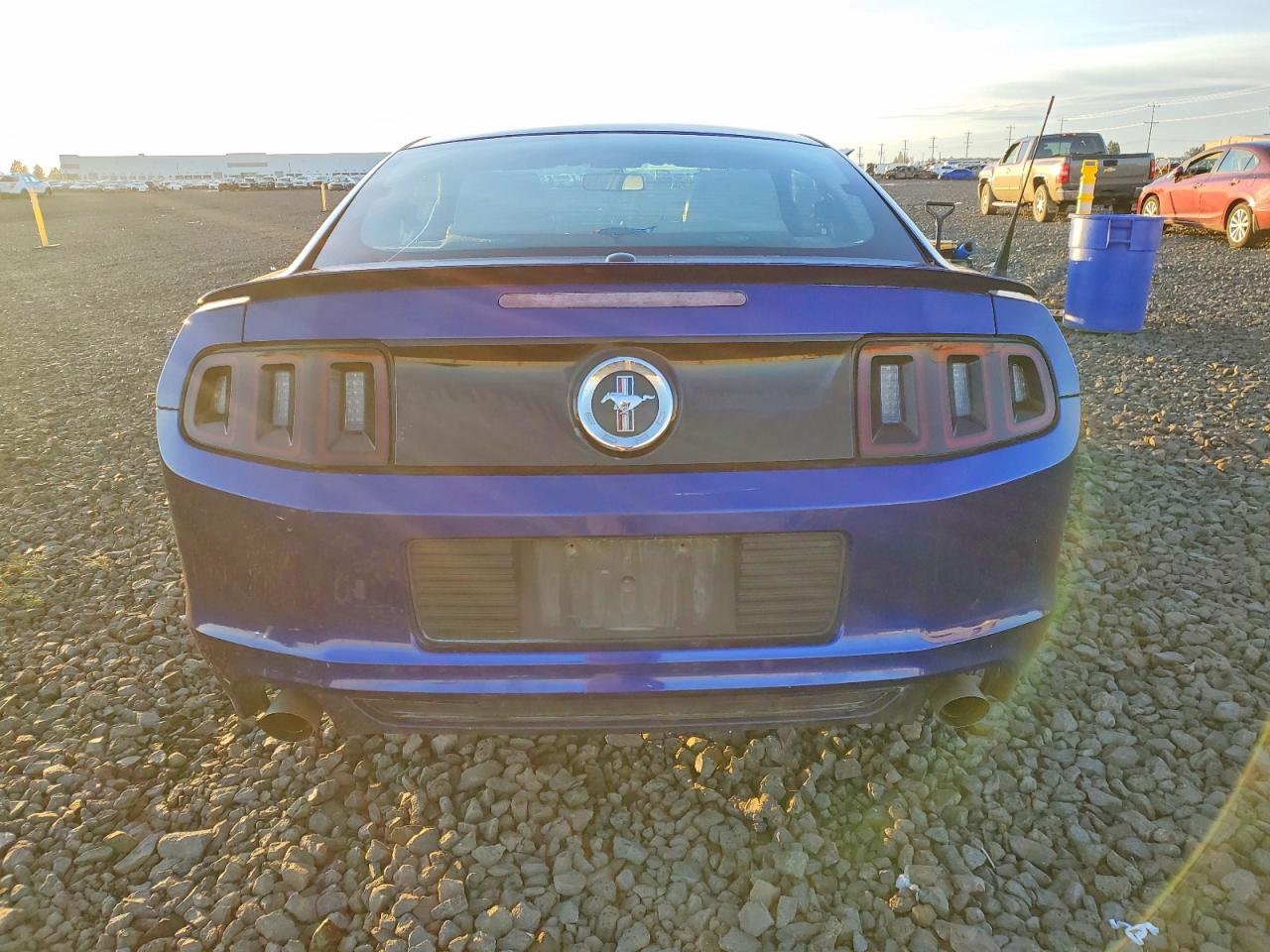 2013 FORD MUSTANG photo 6