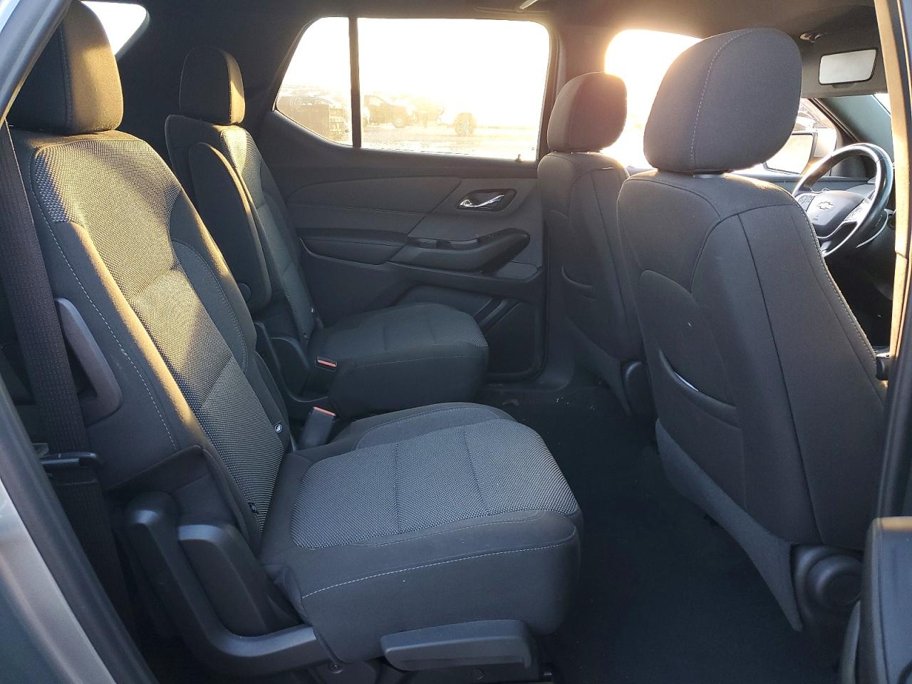 2023 CHEVROLET TRAVERSE LT photo 11