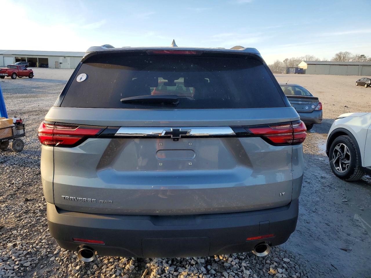 2023 CHEVROLET TRAVERSE LT photo 6