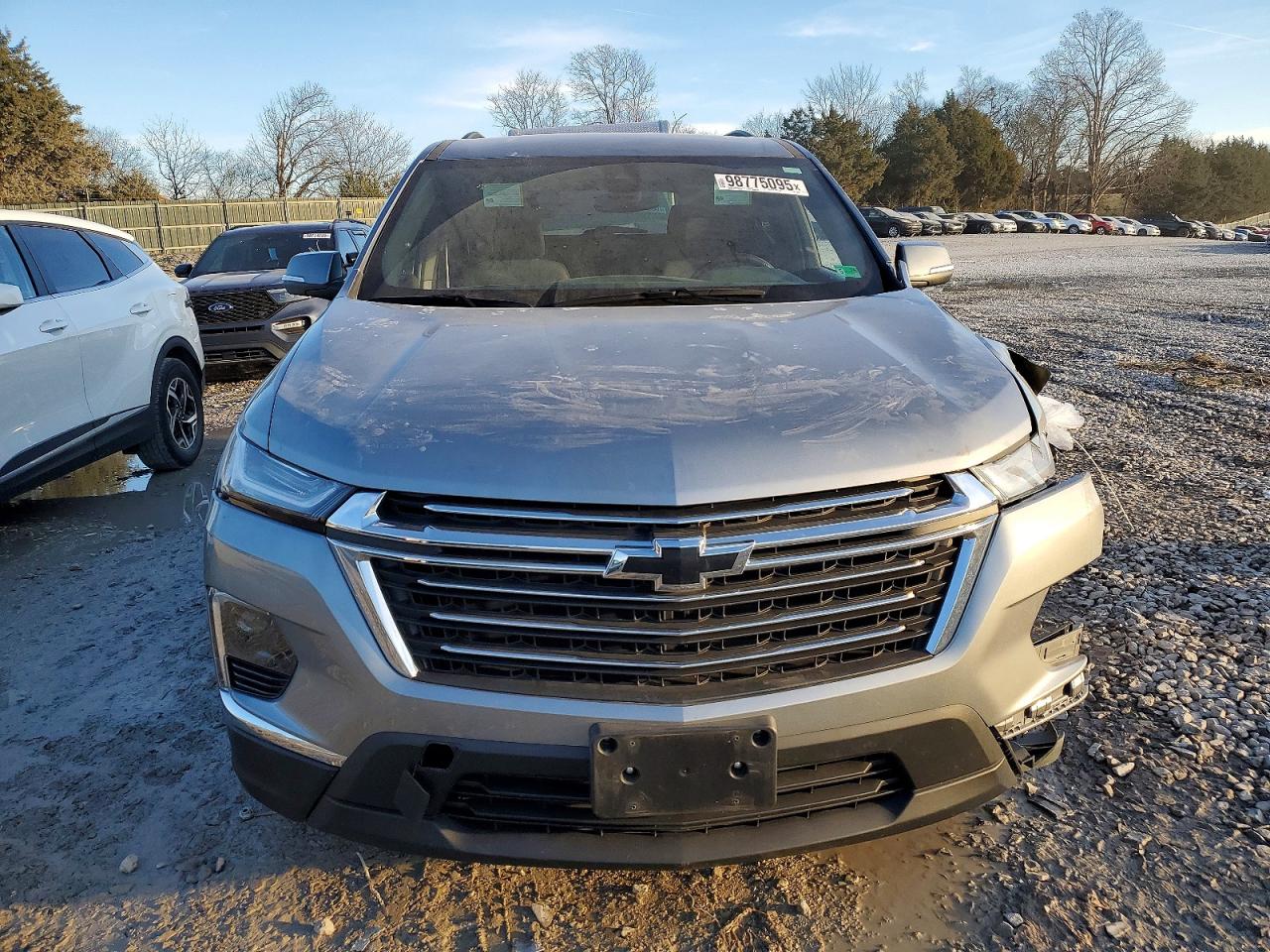 2023 CHEVROLET TRAVERSE LT photo 5