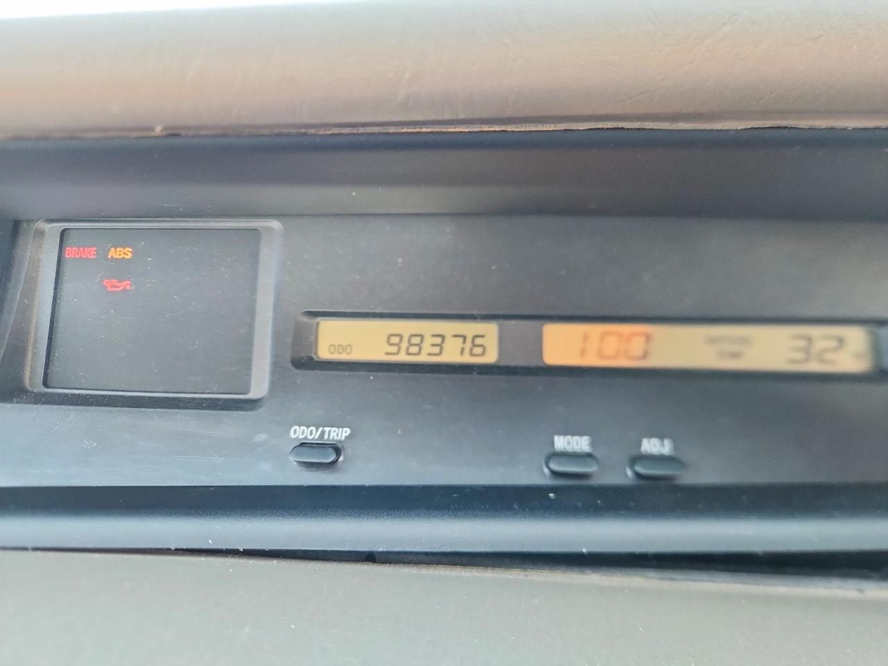 2003 TOYOTA AVALON XL photo 9