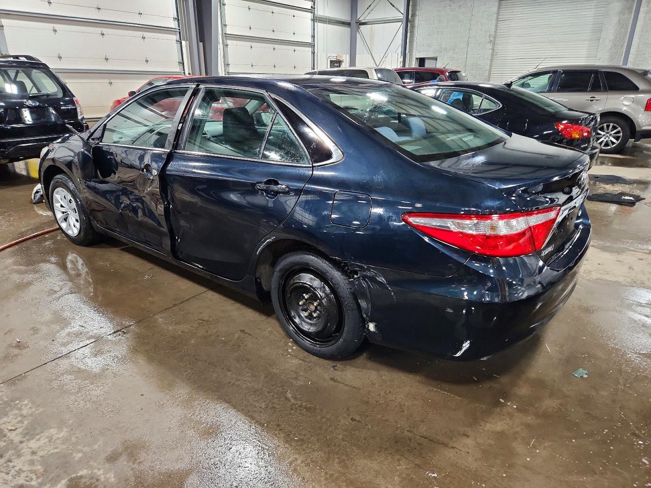2017 TOYOTA CAMRY LE photo 2