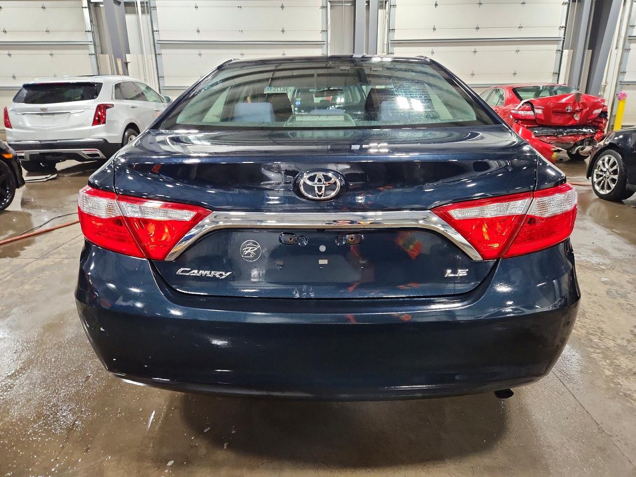2017 TOYOTA CAMRY LE photo 6