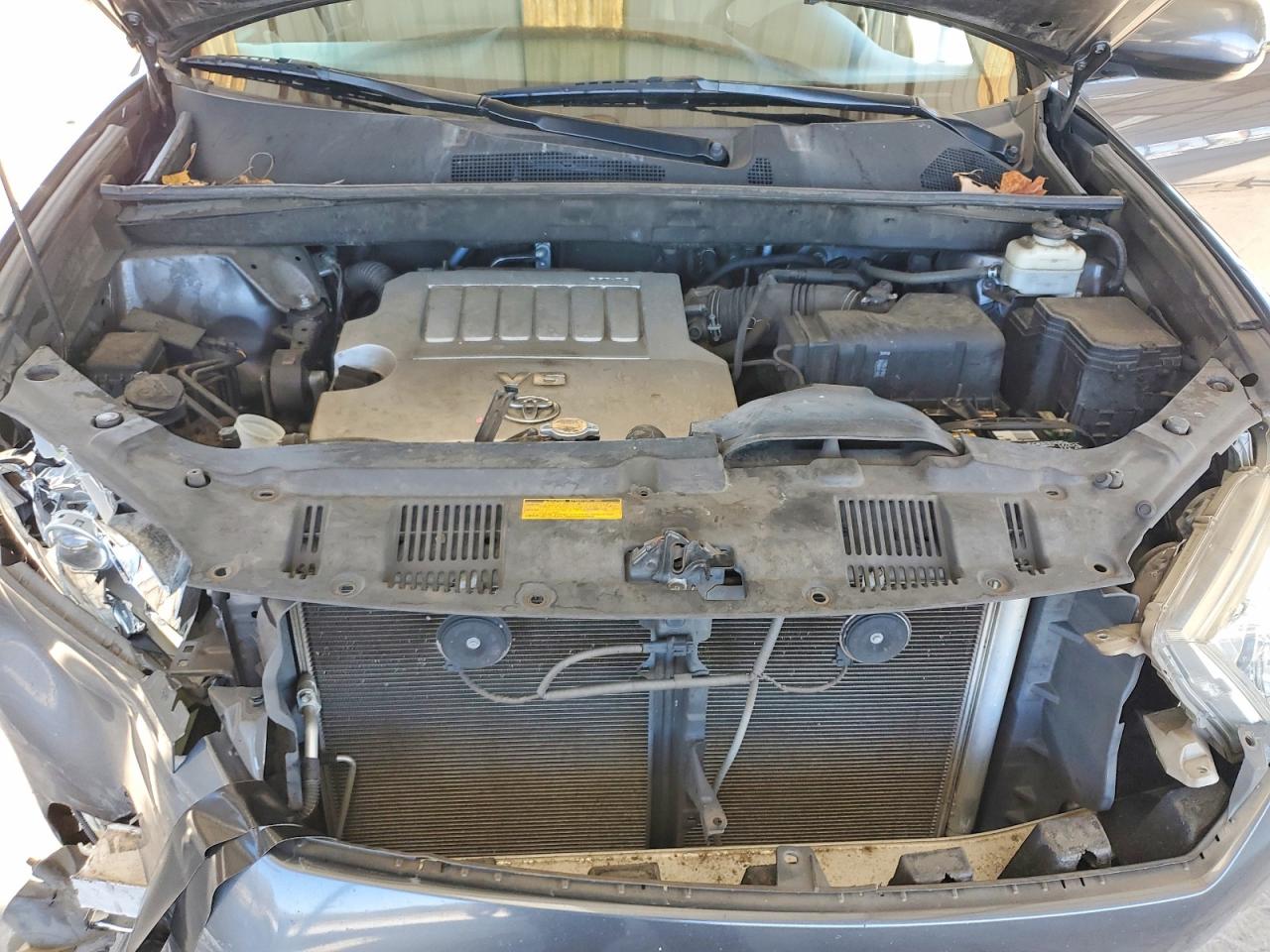 2013 TOYOTA HIGHLANDER BASE photo 11