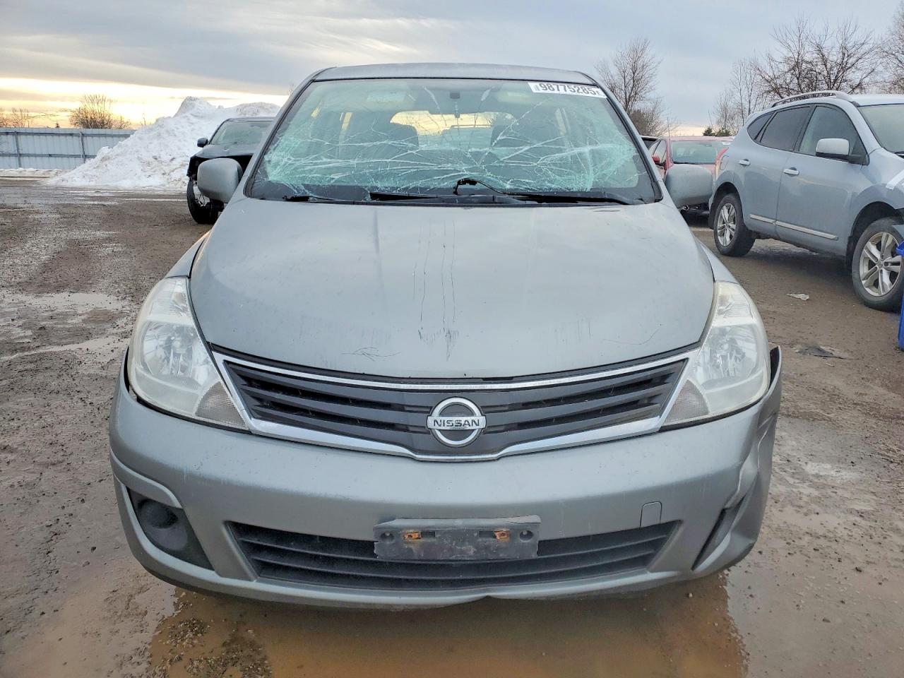 2011 NISSAN VERSA S photo 5