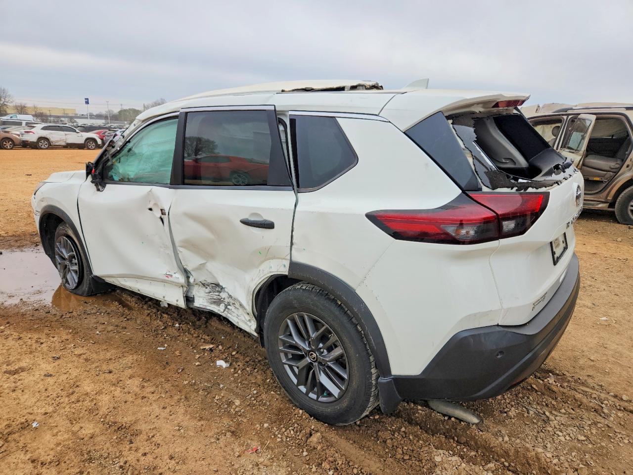 2021 NISSAN ROGUE S photo 2