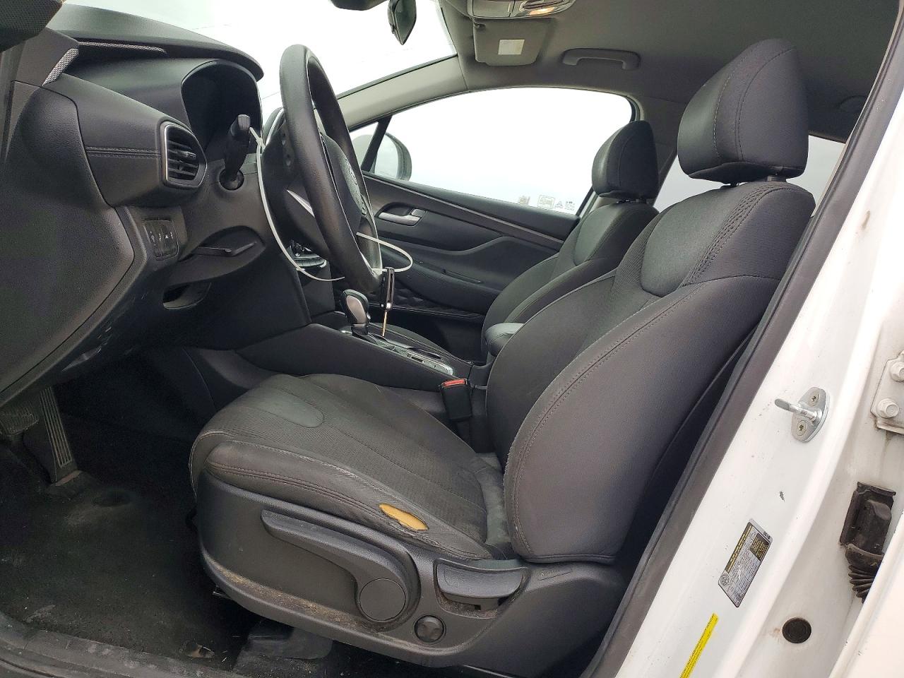 2019 HYUNDAI SANTA FE SE photo 7