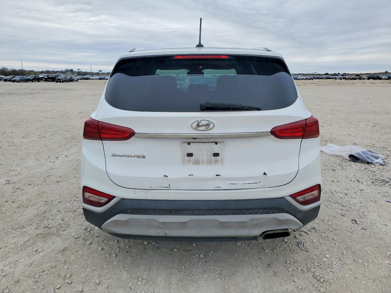2019 HYUNDAI SANTA FE SE photo 6