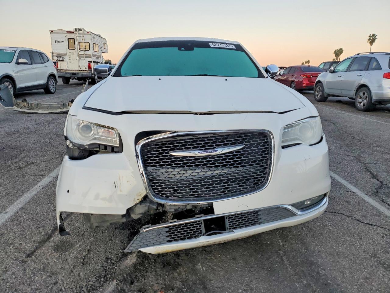 2019 CHRYSLER 300 LIMITED photo 5