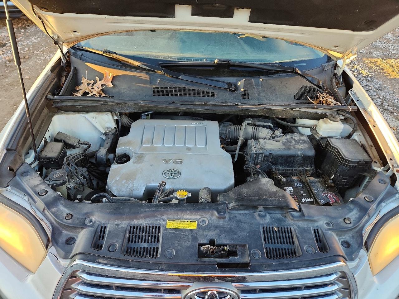 2010 TOYOTA HIGHLANDER LIMITED photo 12