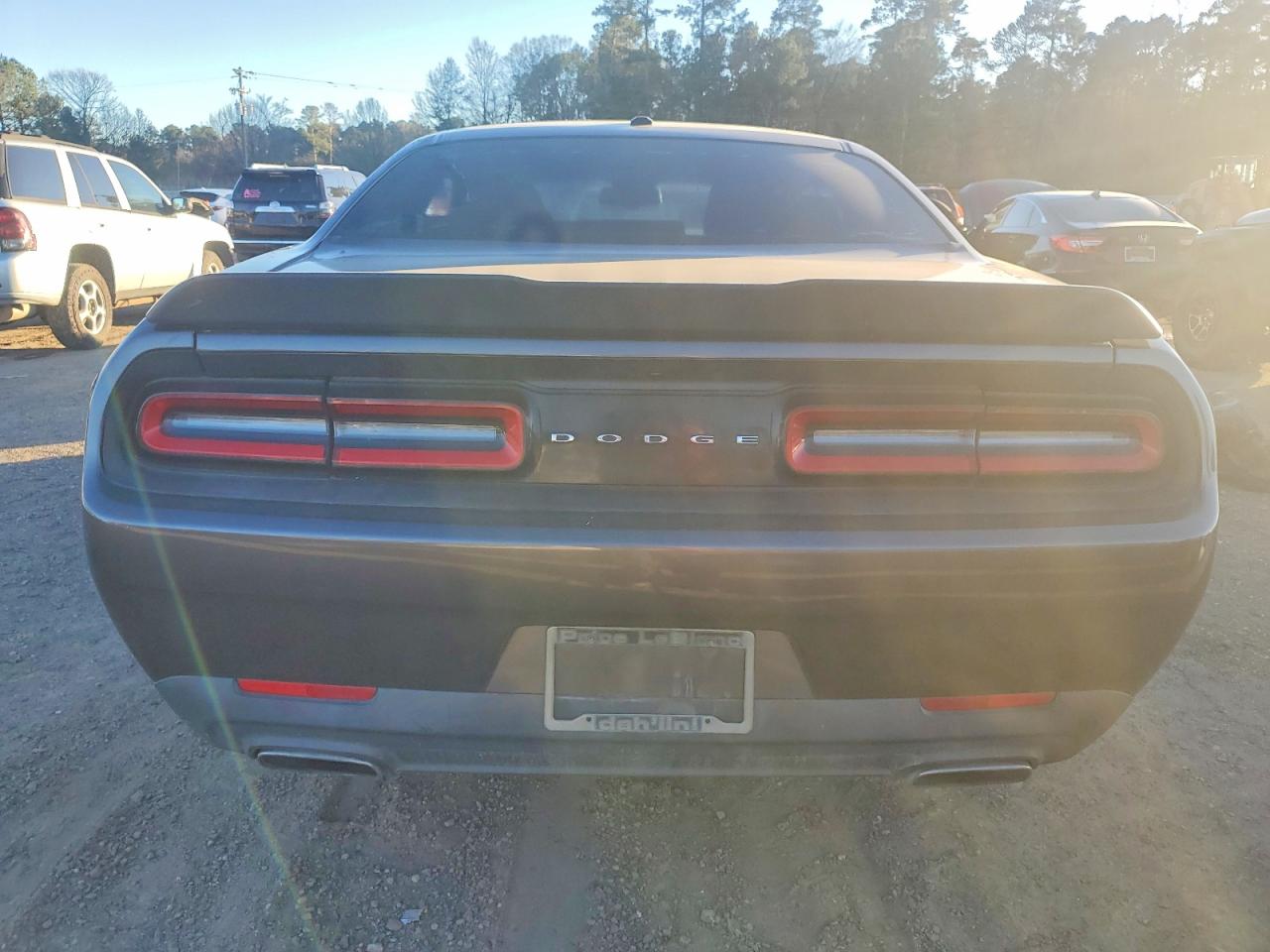 2016 DODGE CHALLENGER SXT photo 6