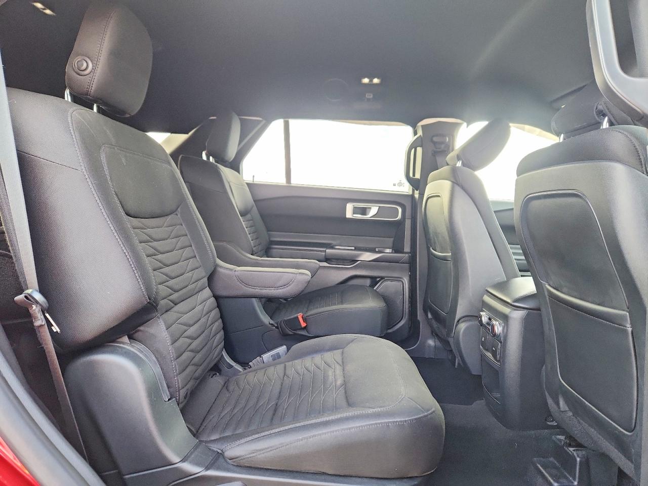 2020 FORD EXPLORER XLT photo 11