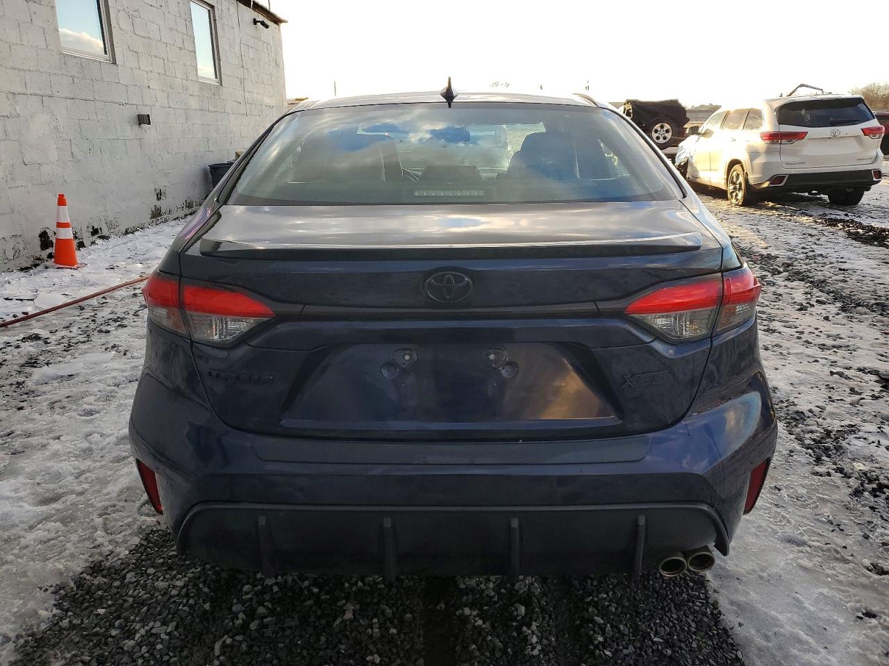 2023 TOYOTA COROLLA XSE photo 6