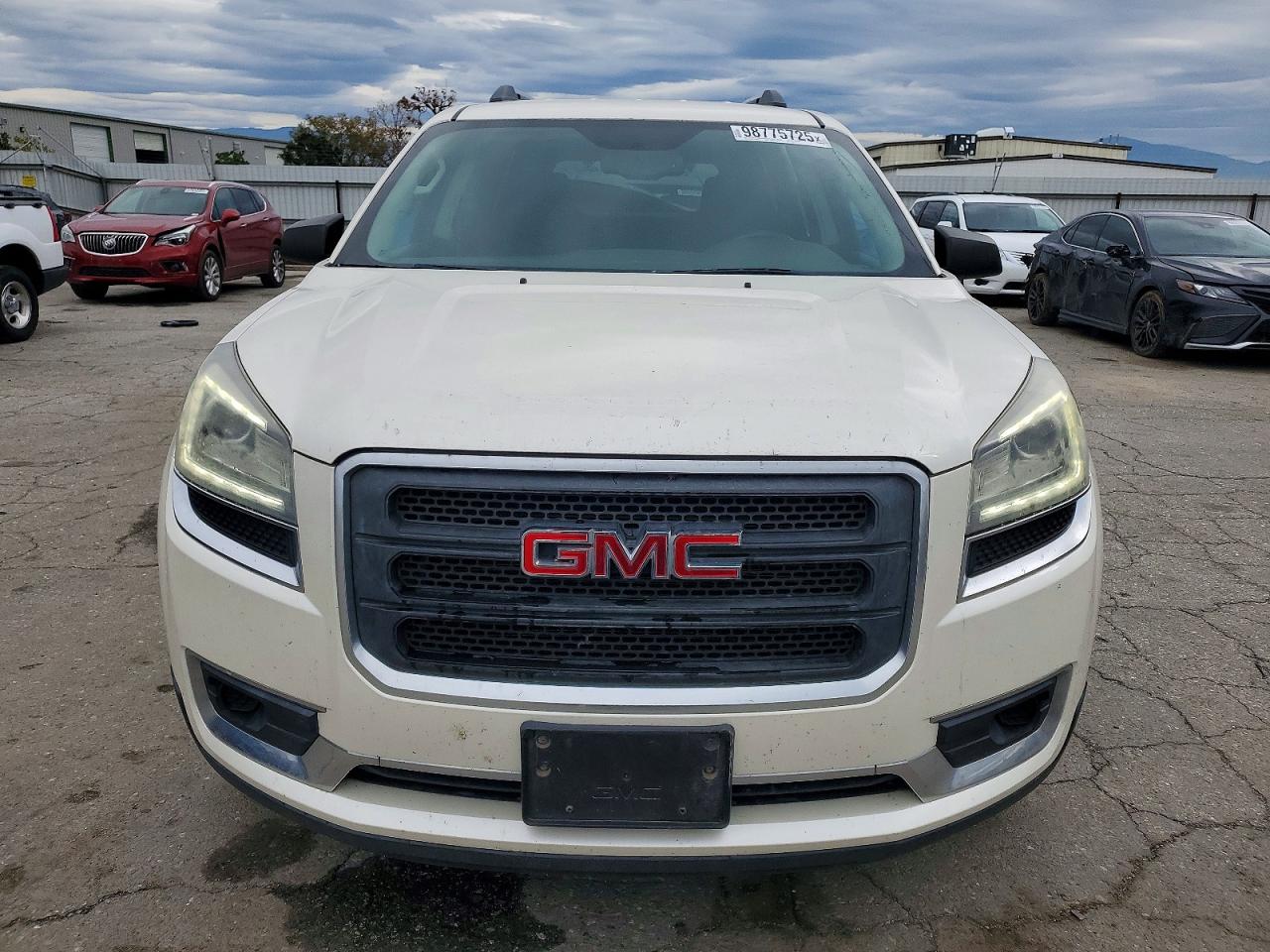 2015 GMC ACADIA SLE photo 5