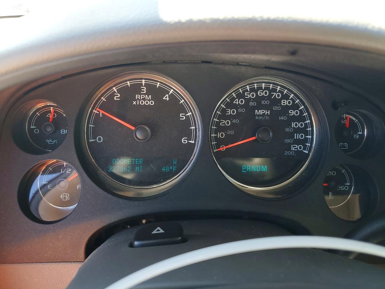 2012 CHEVROLET SUBURBAN C1500 LT photo 9