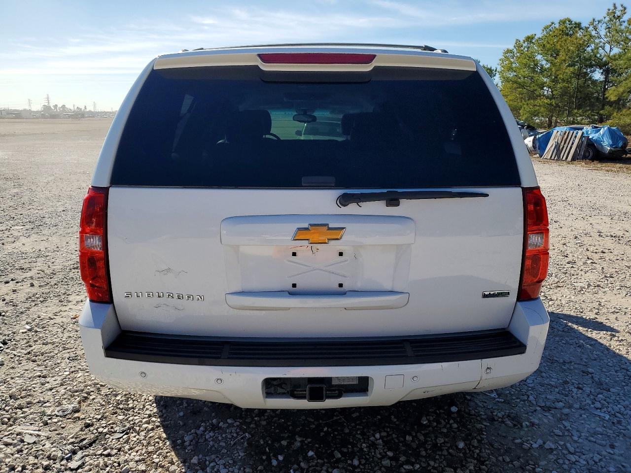 2012 CHEVROLET SUBURBAN C1500 LT photo 6