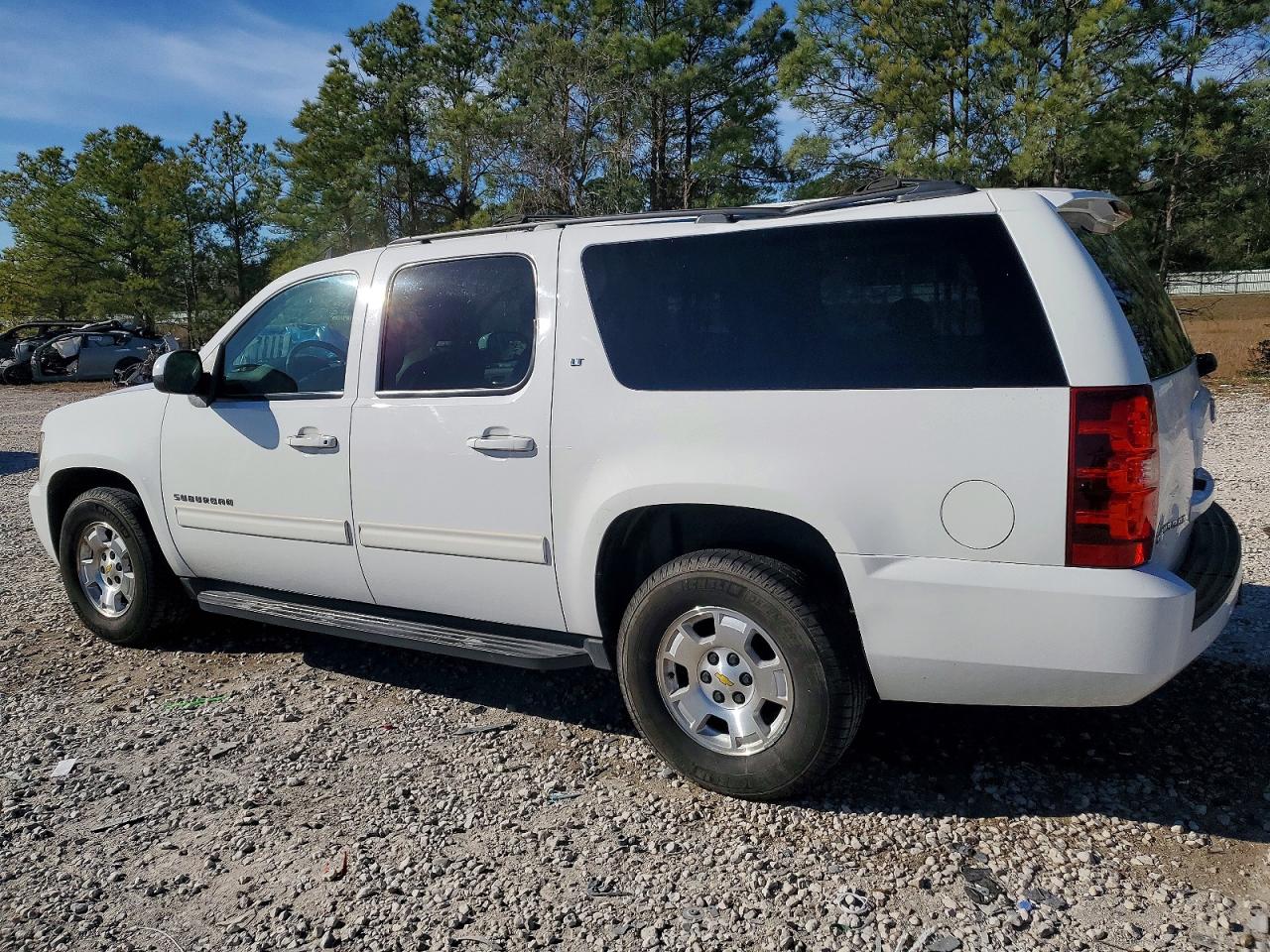 2012 CHEVROLET SUBURBAN C1500 LT photo 2