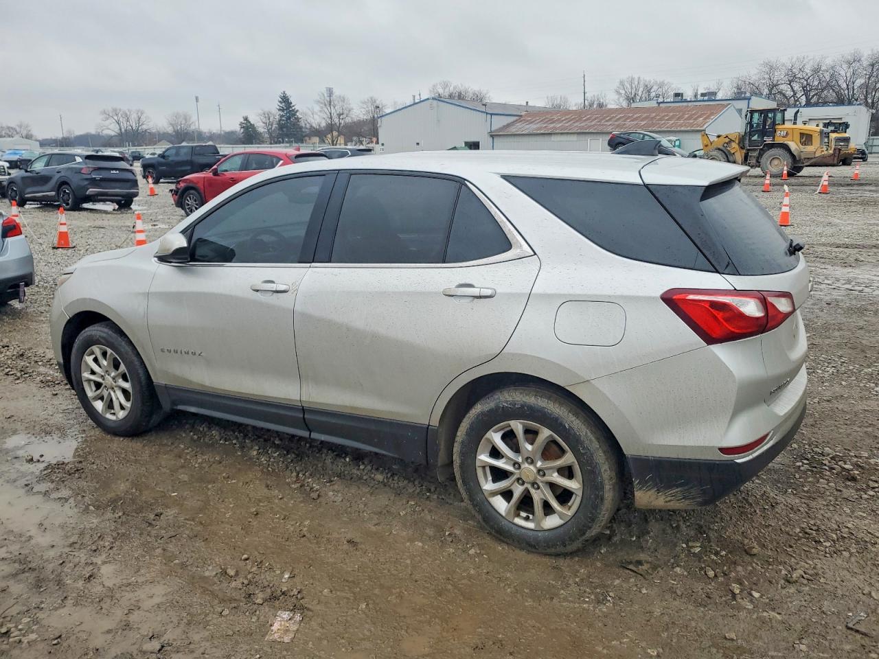 2020 CHEVROLET EQUINOX LT photo 2
