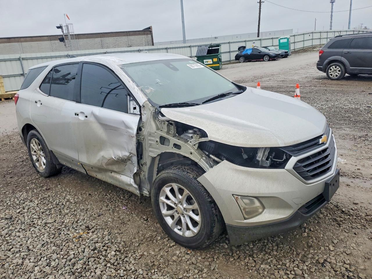 2020 CHEVROLET EQUINOX LT photo 4