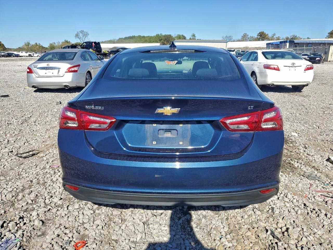 2022 CHEVROLET MALIBU LT photo 6