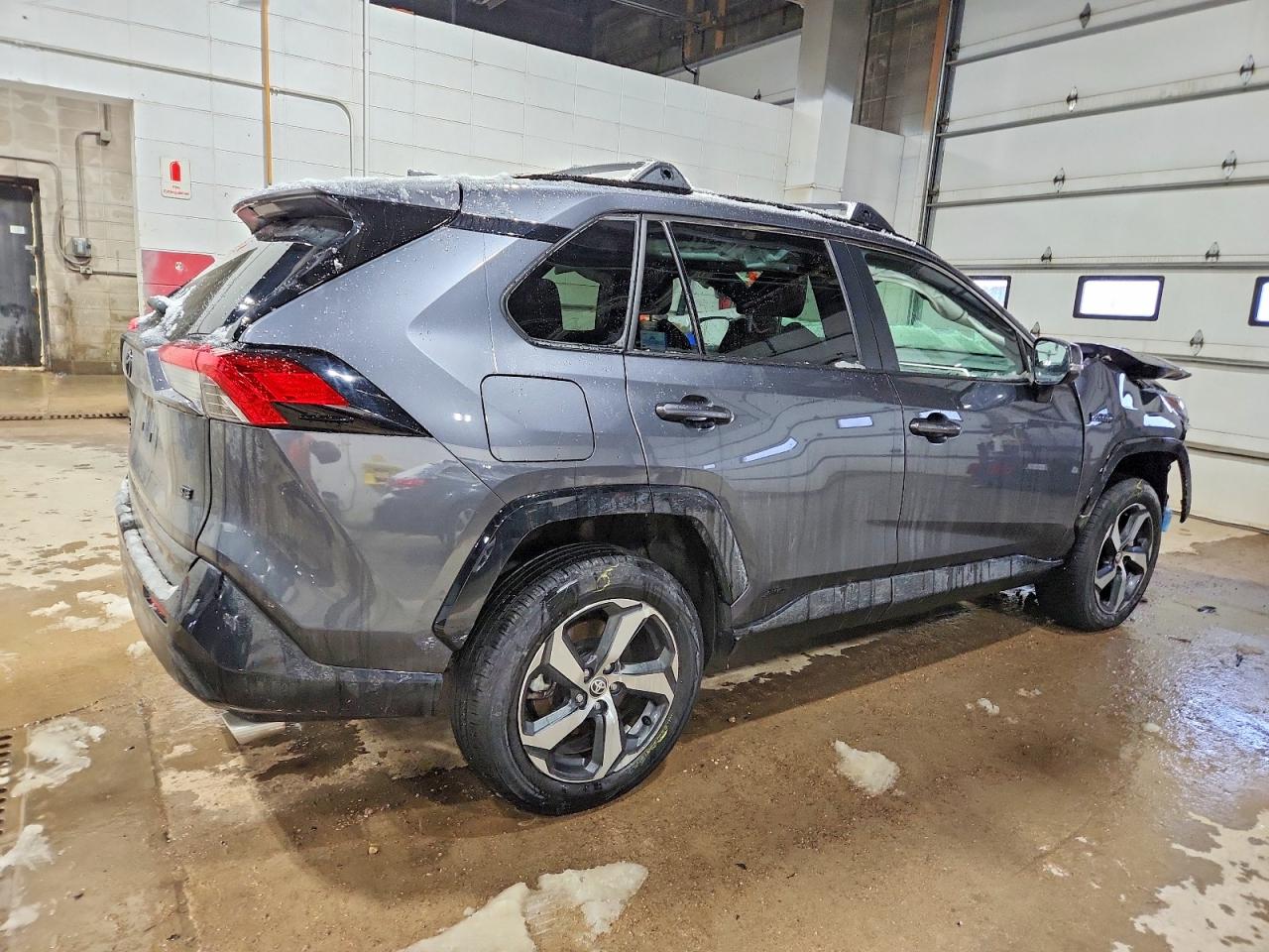 2024 TOYOTA RAV4 PRIME SE photo 3