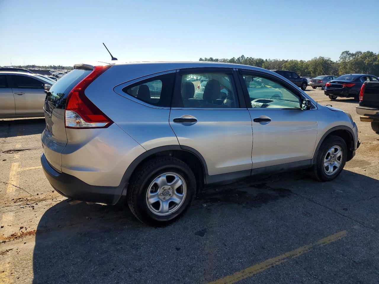 2014 HONDA CR-V LX photo 3